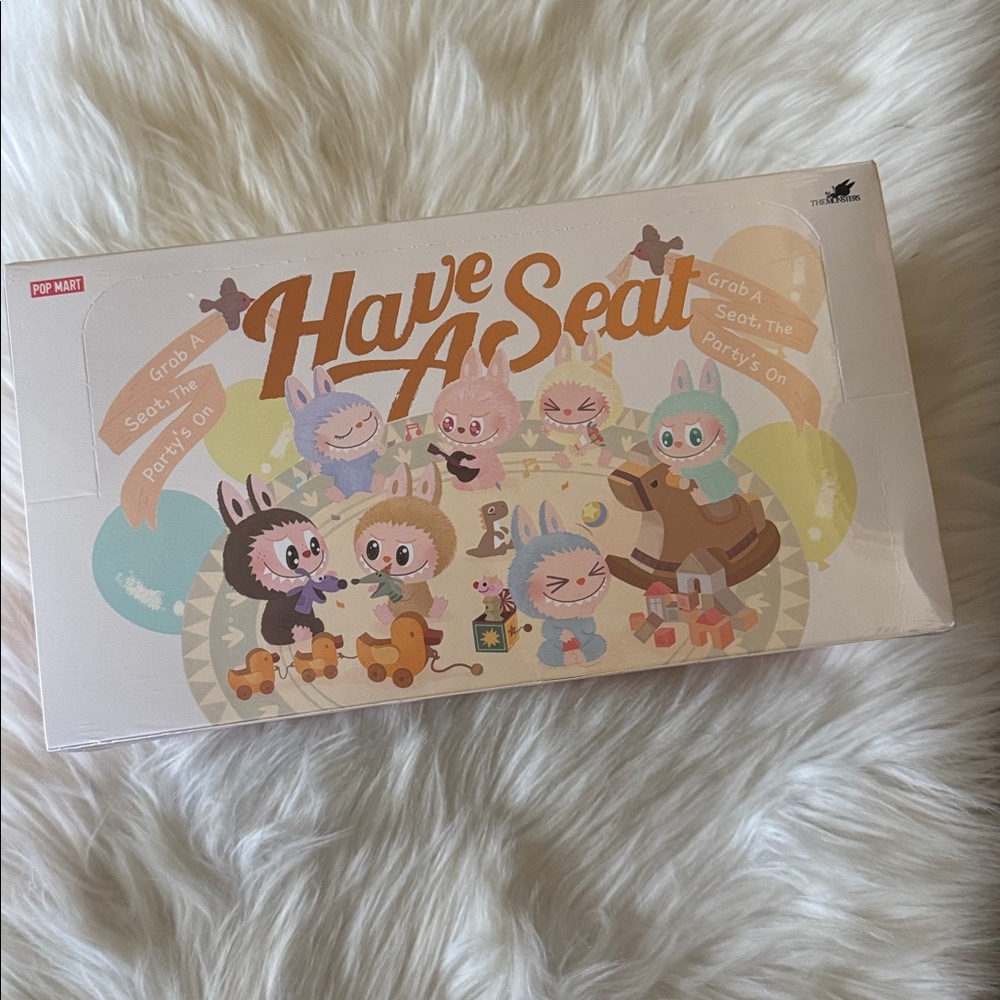 The Monsters Have a seat blind box set